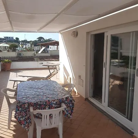 Angela Apartamento Isquia