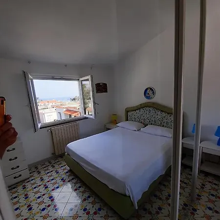 Apartamento Angela Isquia
