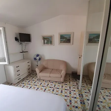 Apartment Angela *
